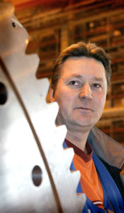 Huvudfrtroendeman Antti Salonen brjade jobba p dieselfabriken som 16-ring, fr jmnt 30 r sedan. Foto: ROBERT SEGER