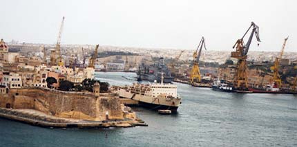 Maltas ryggrad, skeppsdockan Malta Shipyards. Foto: INGEGERD EKSTRAND