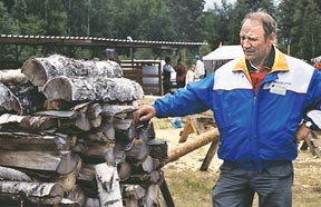 Nr lantarbetarna frdes in i Trfrbundet erkndes frndringen, och fusionen gick relativt smrtsamt, minns skogsarbetaren Hannu Kilkki. Foto: EERO KOSONEN