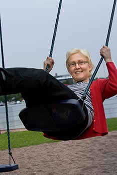 – Jag vill ocks ha tid att leva, efter arbetsdagen, sger Riitta Lahtinen, vars hobby r att arbeta i lera. Foto: TUULIKKI HOLOPAINEN