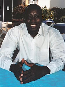 Osman Joof representerar dagens fackliga aktivister i Gambia. Foto: HENRIK HELENIUS