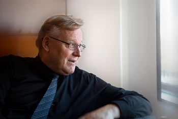 Samgngen mellan Mediefrbundet och Kemifacket vid rsskiftet blir INTE den sista etappen p fusionernas vg, tippar Timo Vallittu, ordfrande fr det nya frbundet TEAM. Foto: TUULIKKI HOLOPAINEN