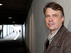 – Frnyandet av facket skall vara de ungas projekt, fr de bygger rrelsen fr sig sjlva. Vi femtioplussare skall inte vara ngra versittare, menar Harri Melin, professor i sociologi vid Tammerfors universitet. Foto: JANNE RUOTSALAINEN