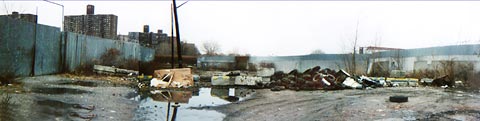 Industrier, sopor och förfall Bronx är själva sinnebilden av urban misär. Foto: SSBX