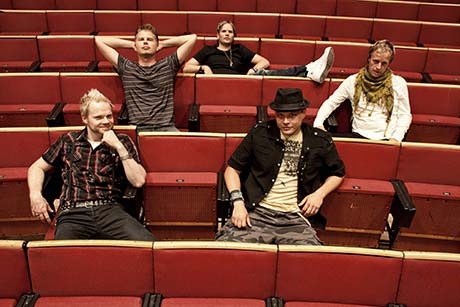 Eurovisionsbekanta poprockgruppen Vink har som roligast d de fr trnga sig i trningslokalen och vara kreativa. Foto: BJRN FAGERHOLM