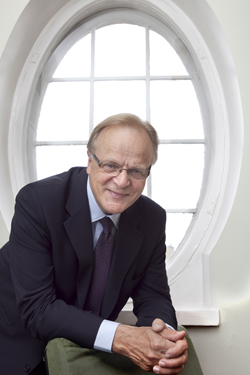Trskeln fr att sysselstta partiellt arbetsfra mste snkas. En attitydfrndring r ndvndig ocks p arbetsplatserna, sger Lauri Ihalainen. Foto: Tuulikki Holopainen