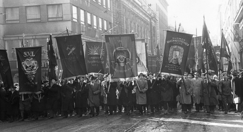Mlet med generalstrejken 1956 var att f lnefrhjningar och det fick man ocks. Foto: FFC:s arkiv